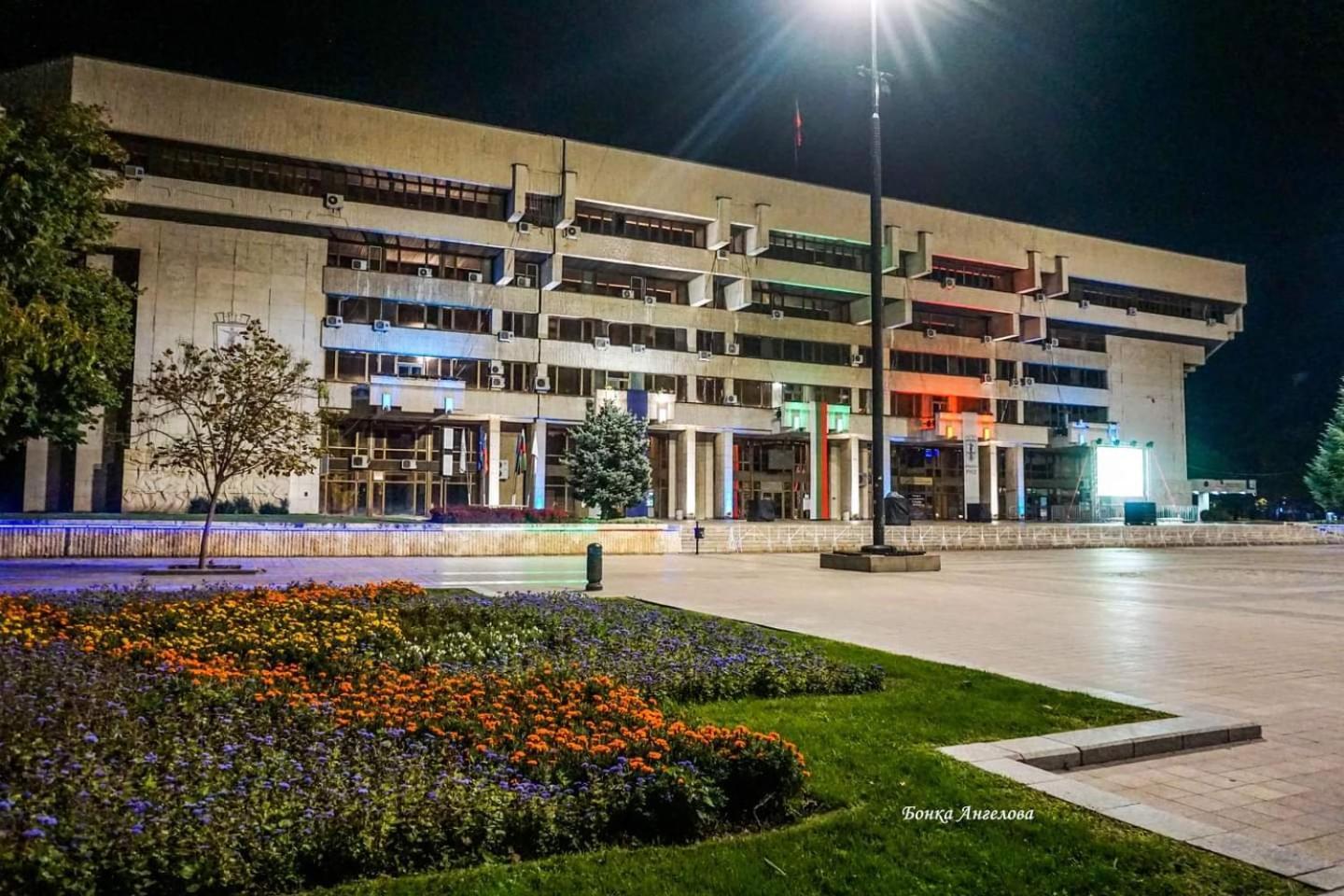 Mdm Apartment City Center Felicita Deluxe Ruse Exterior photo